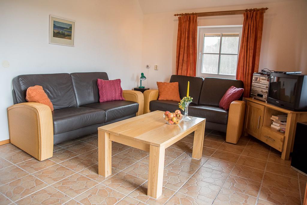 Готель Fox House Pelci Екстер'єр фото